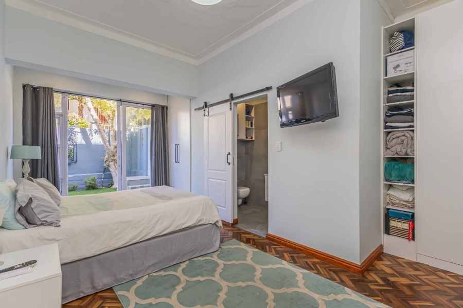 To Let 2 Bedroom Property for Rent in Sea Point Western Cape